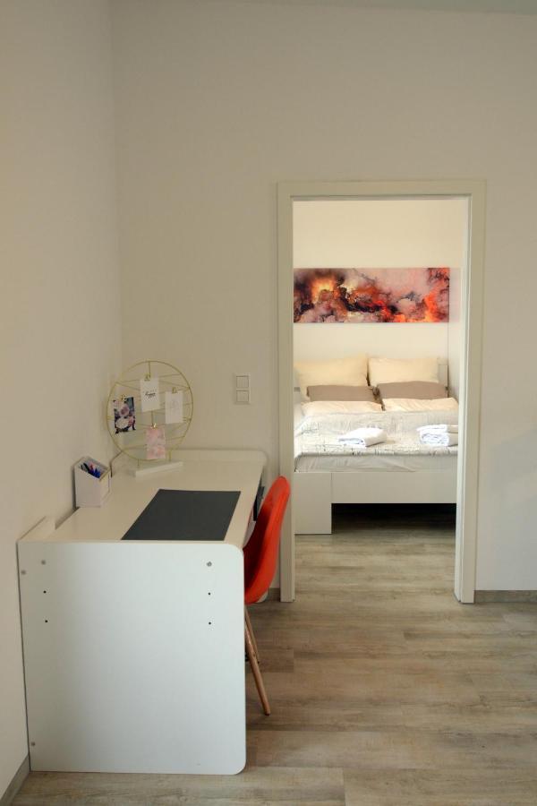 Unique Zentrale Moderne 2 Zimmer Wohnung Nahe Dem Park Villingen-Schwenningen Bagian luar foto
